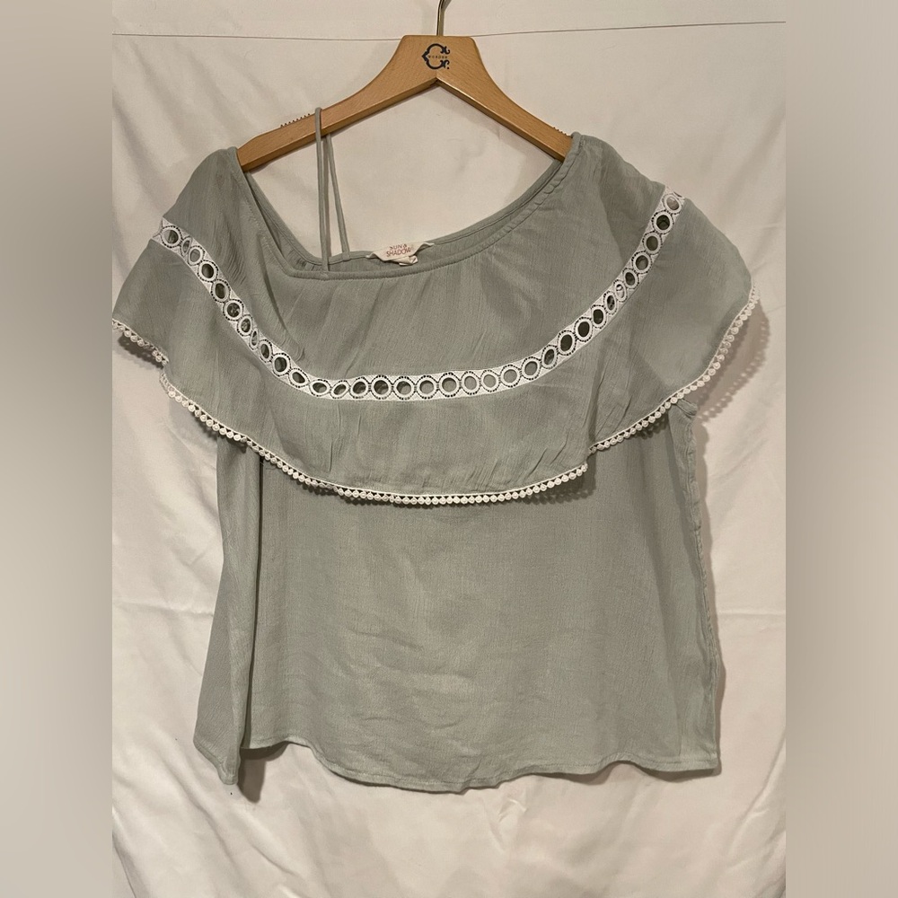 Sun & Shadow grey blouse size S one shoulder with ruffle